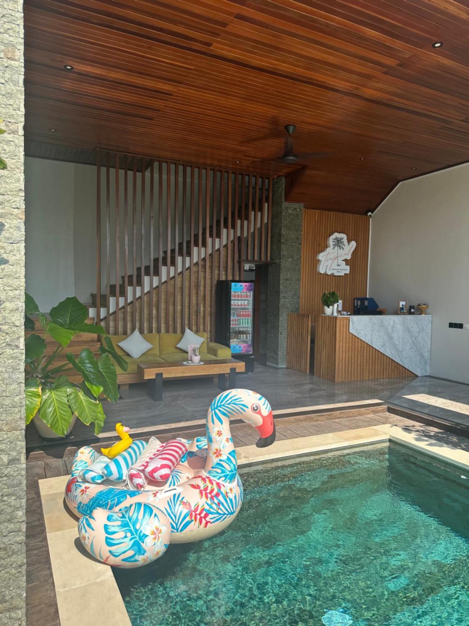 Tropical Beach House Bali 塞米亚克 外观 照片